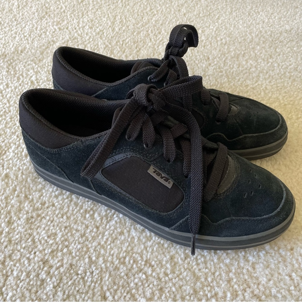 Teva Crank Sneakers Size 7